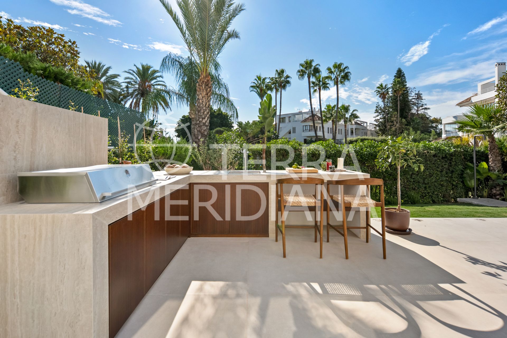 Duplex in Alcores del Golf, Marbella