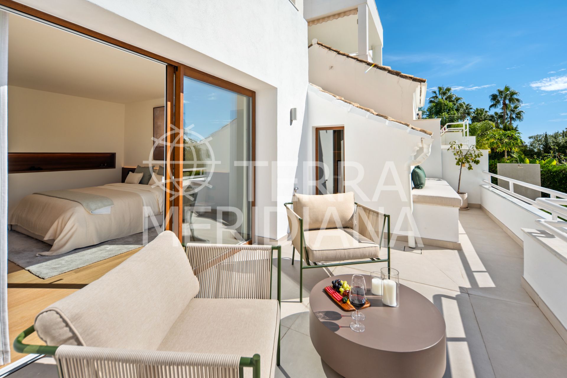 Duplex in Alcores del Golf, Marbella
