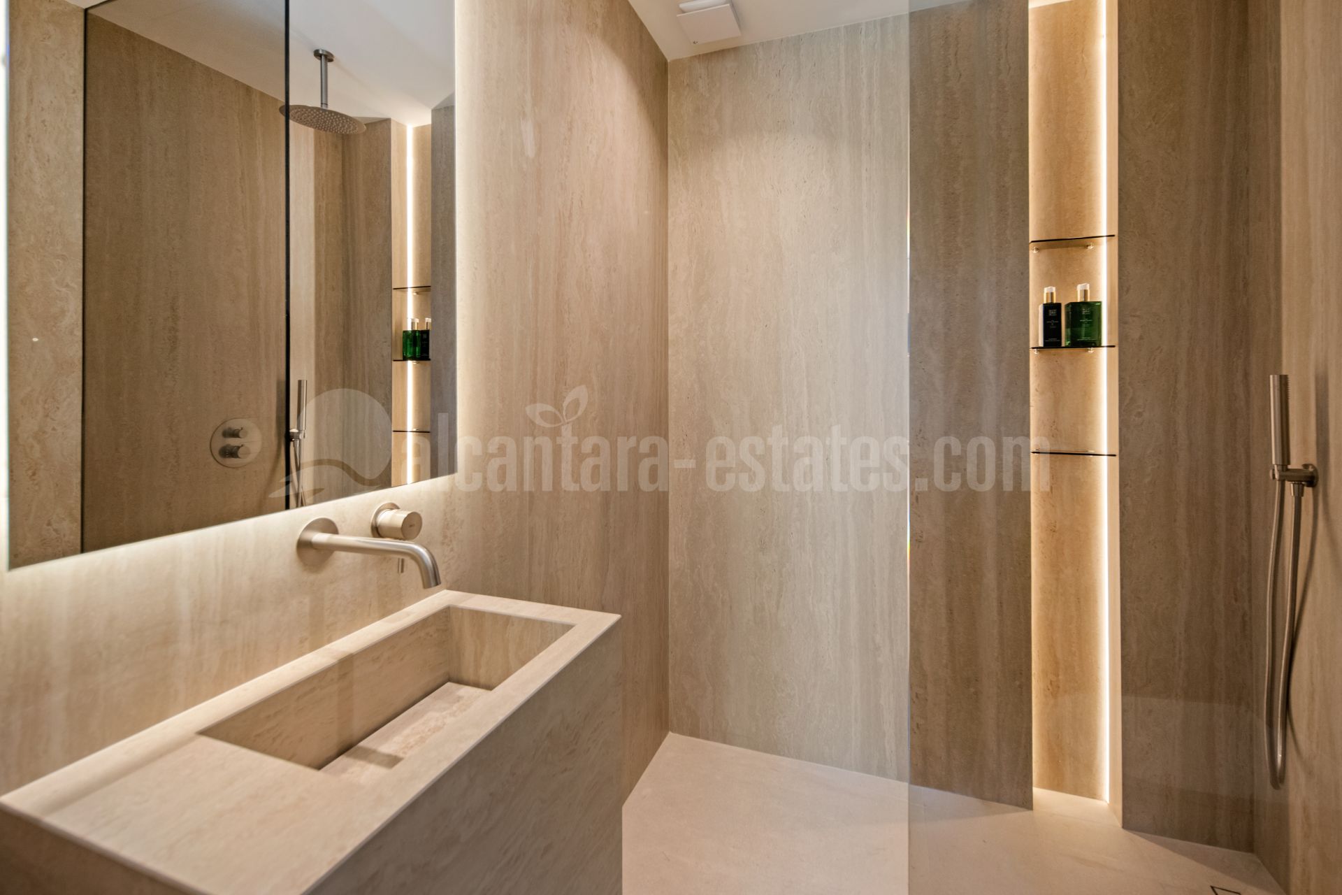 Duplex en Alcores del Golf, Marbella