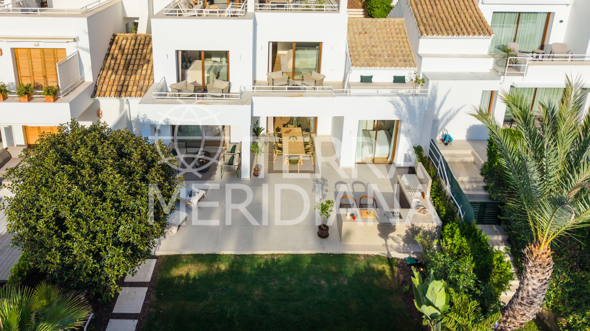 Duplex in Alcores del Golf, Marbella