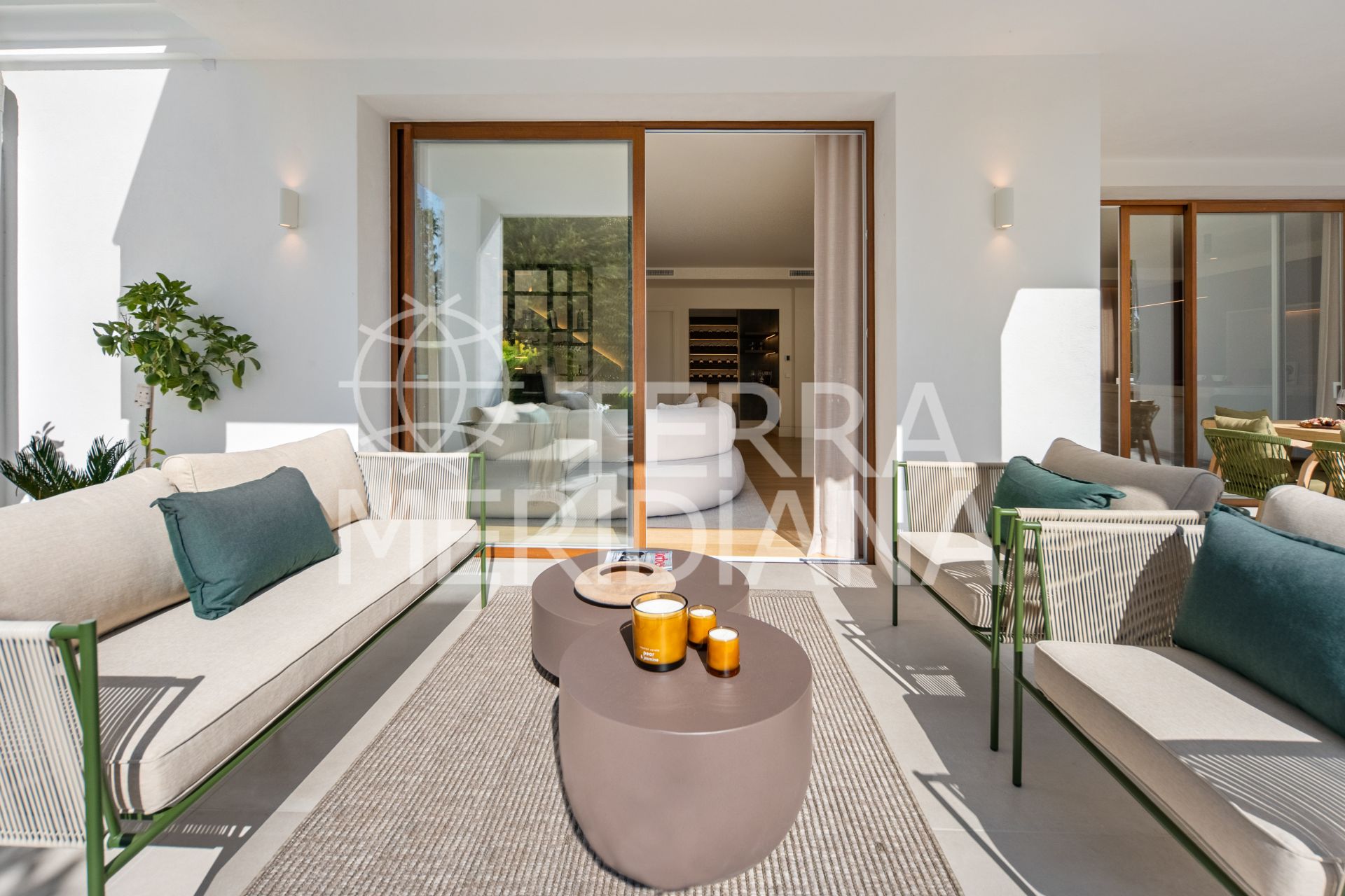 Duplex in Alcores del Golf, Marbella