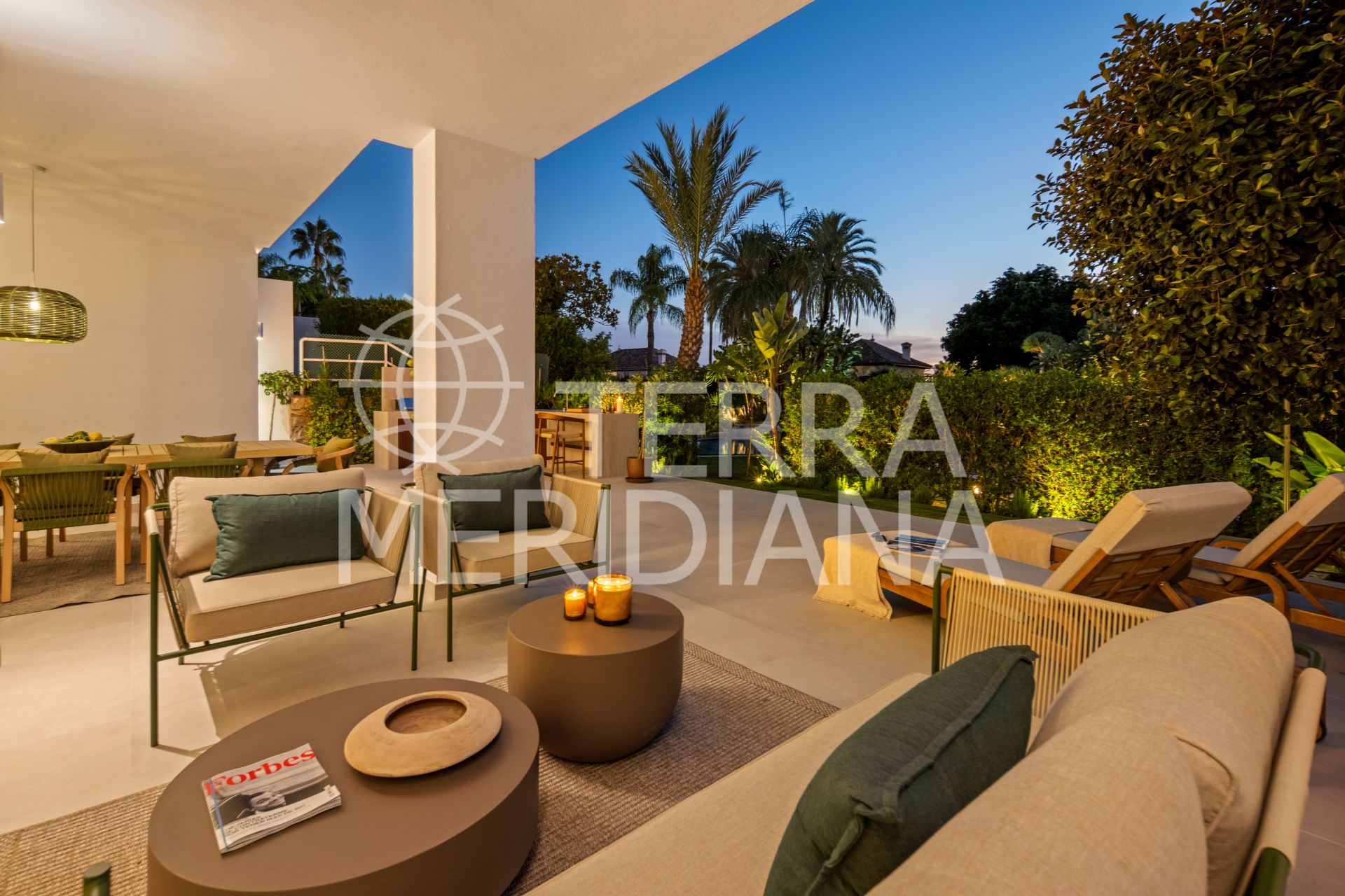 Duplex in Alcores del Golf, Marbella