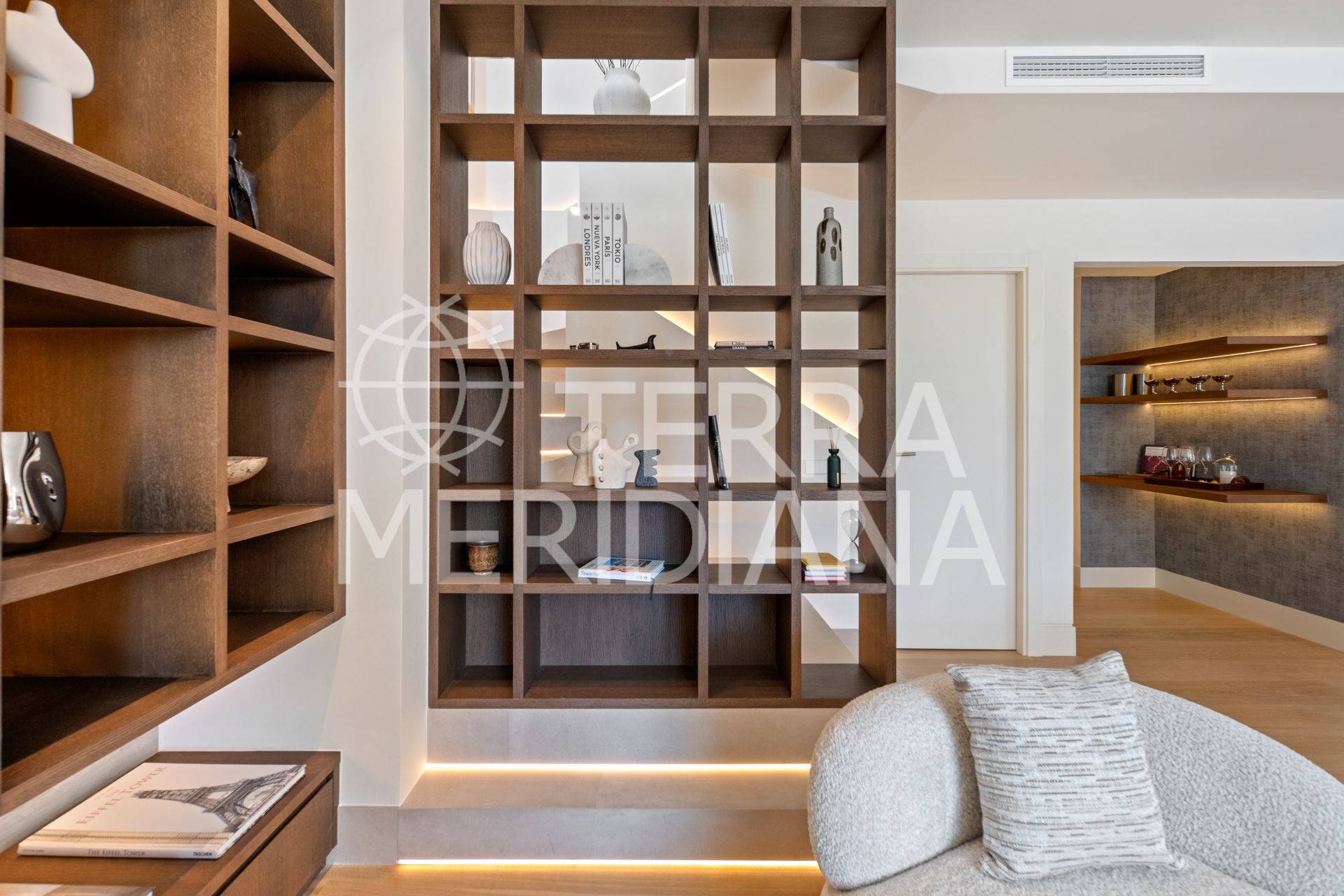 Duplex in Alcores del Golf, Marbella