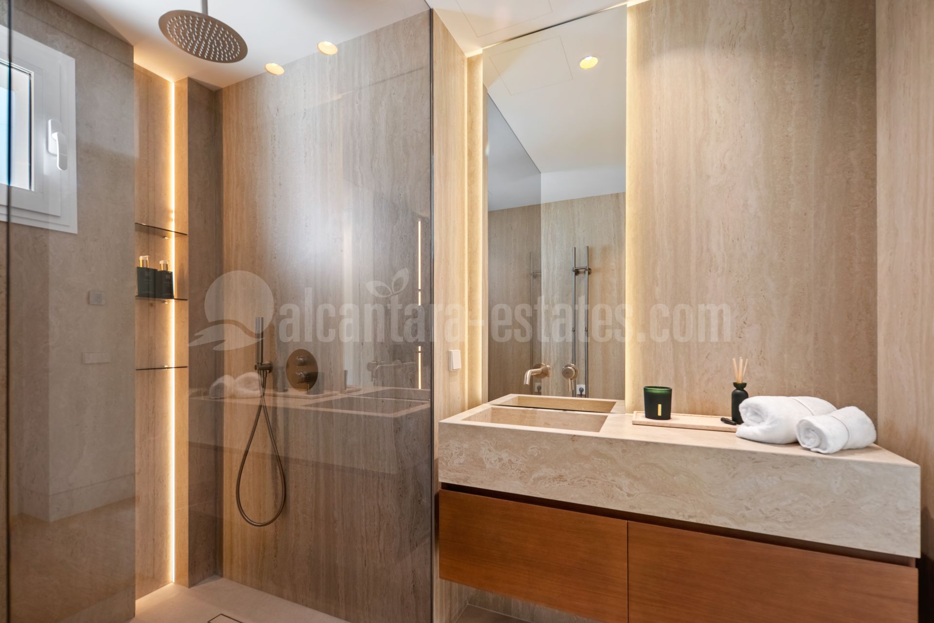 Duplex en Alcores del Golf, Marbella