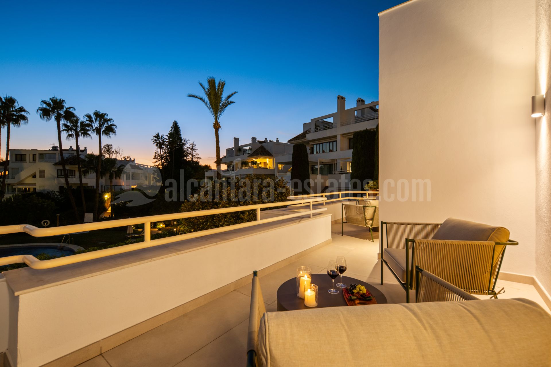 Duplex en Alcores del Golf, Marbella