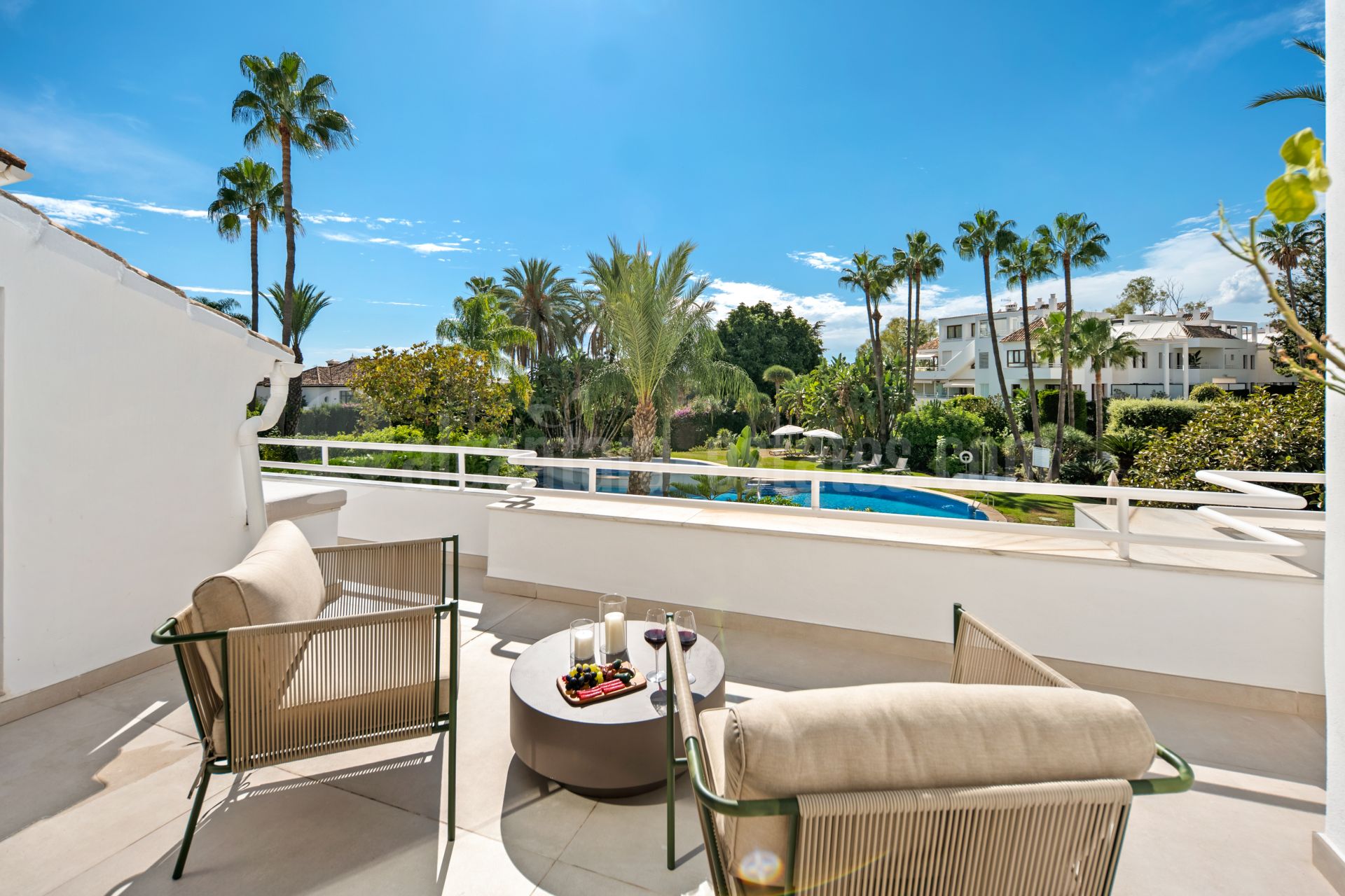 Duplex en Alcores del Golf, Marbella