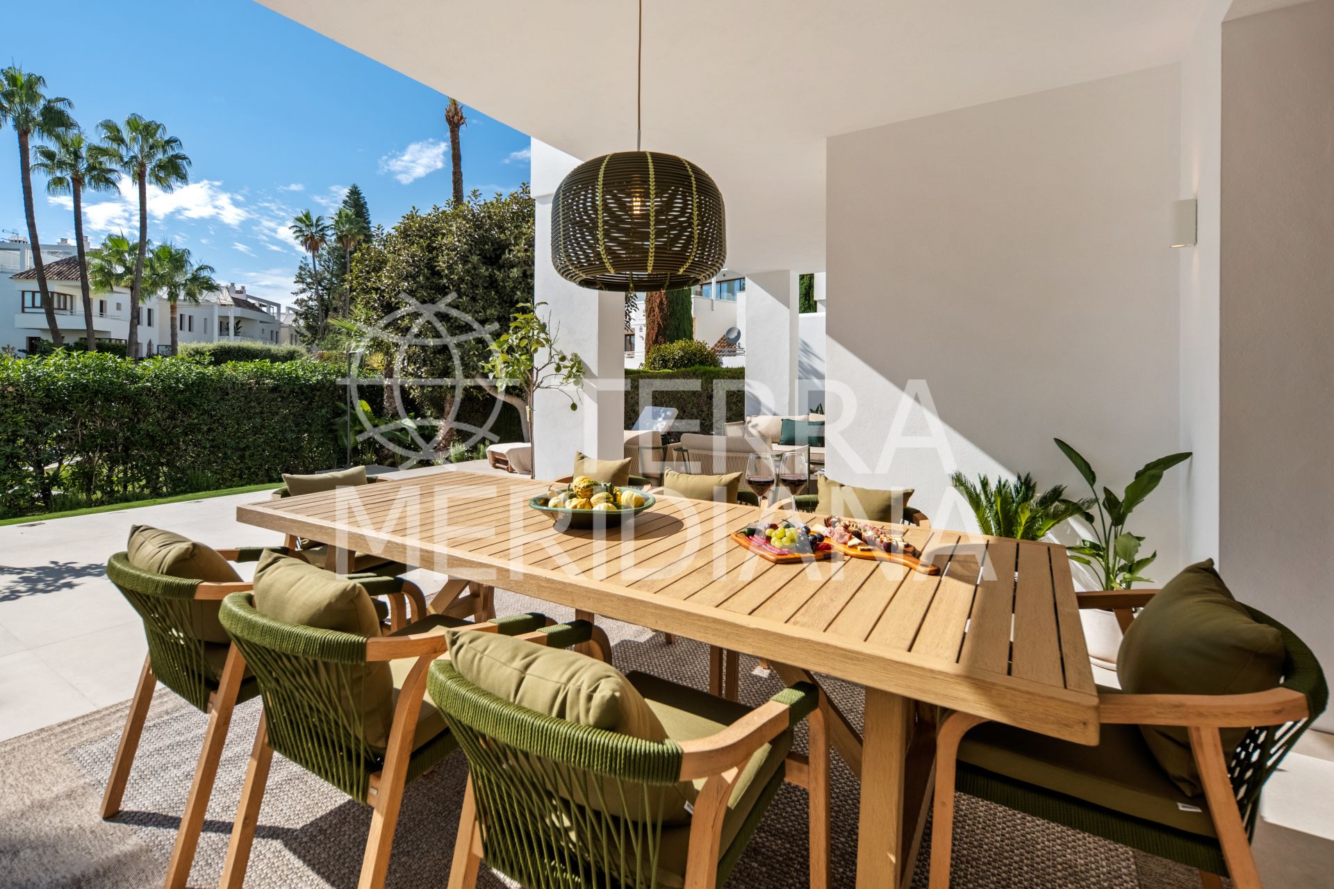 Duplex in Alcores del Golf, Marbella