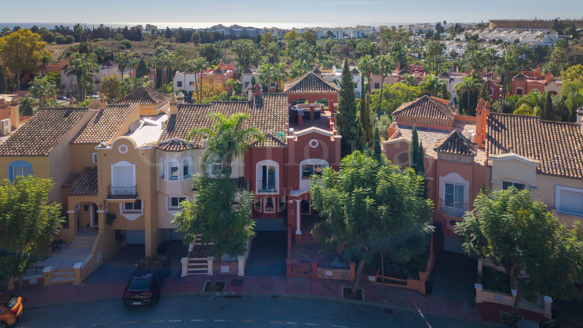 Town House in La Alzambra, Marbella