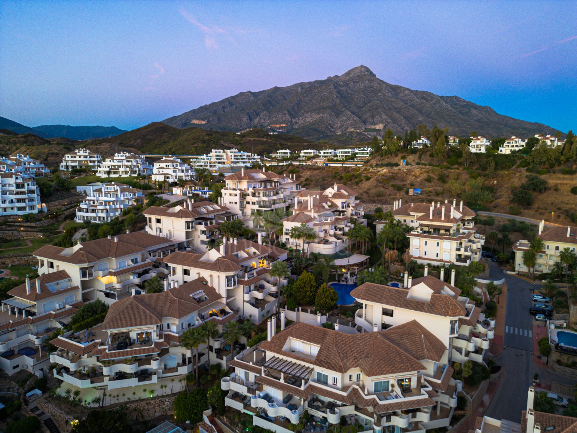 Duplex Penthouse in Nueva Andalucia, Marbella