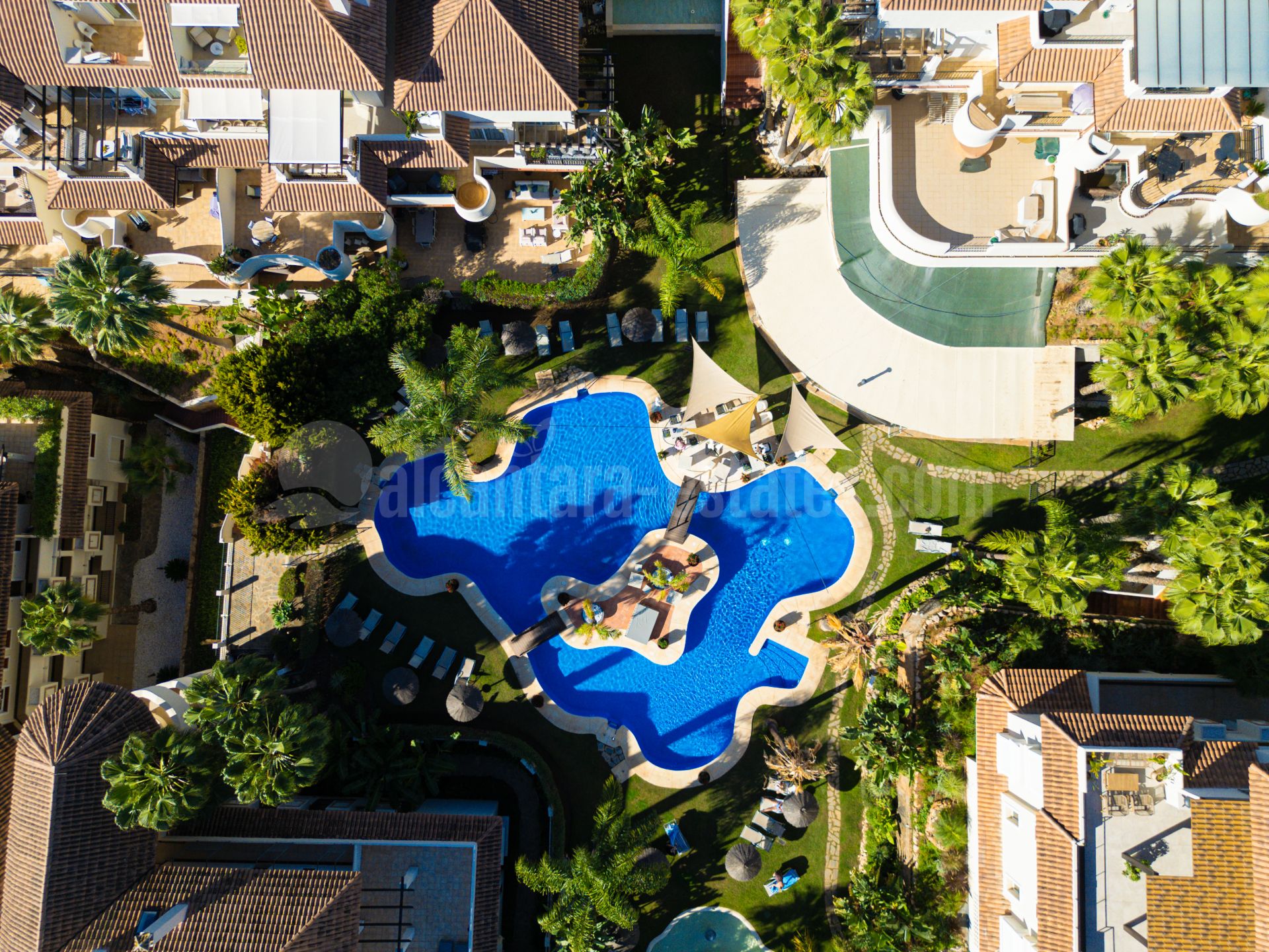 Atico Duplex en Nueva Andalucia, Marbella