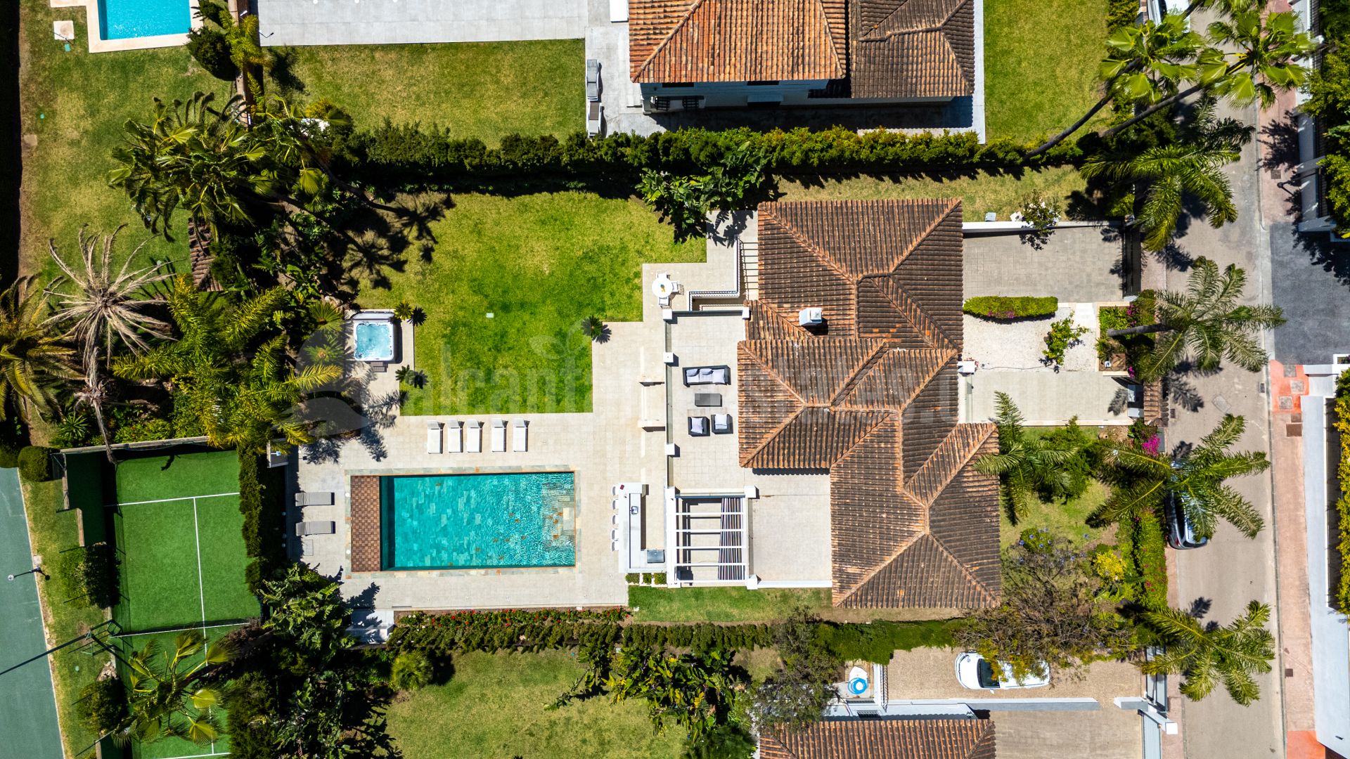 Villa en Nueva Andalucia, Marbella
