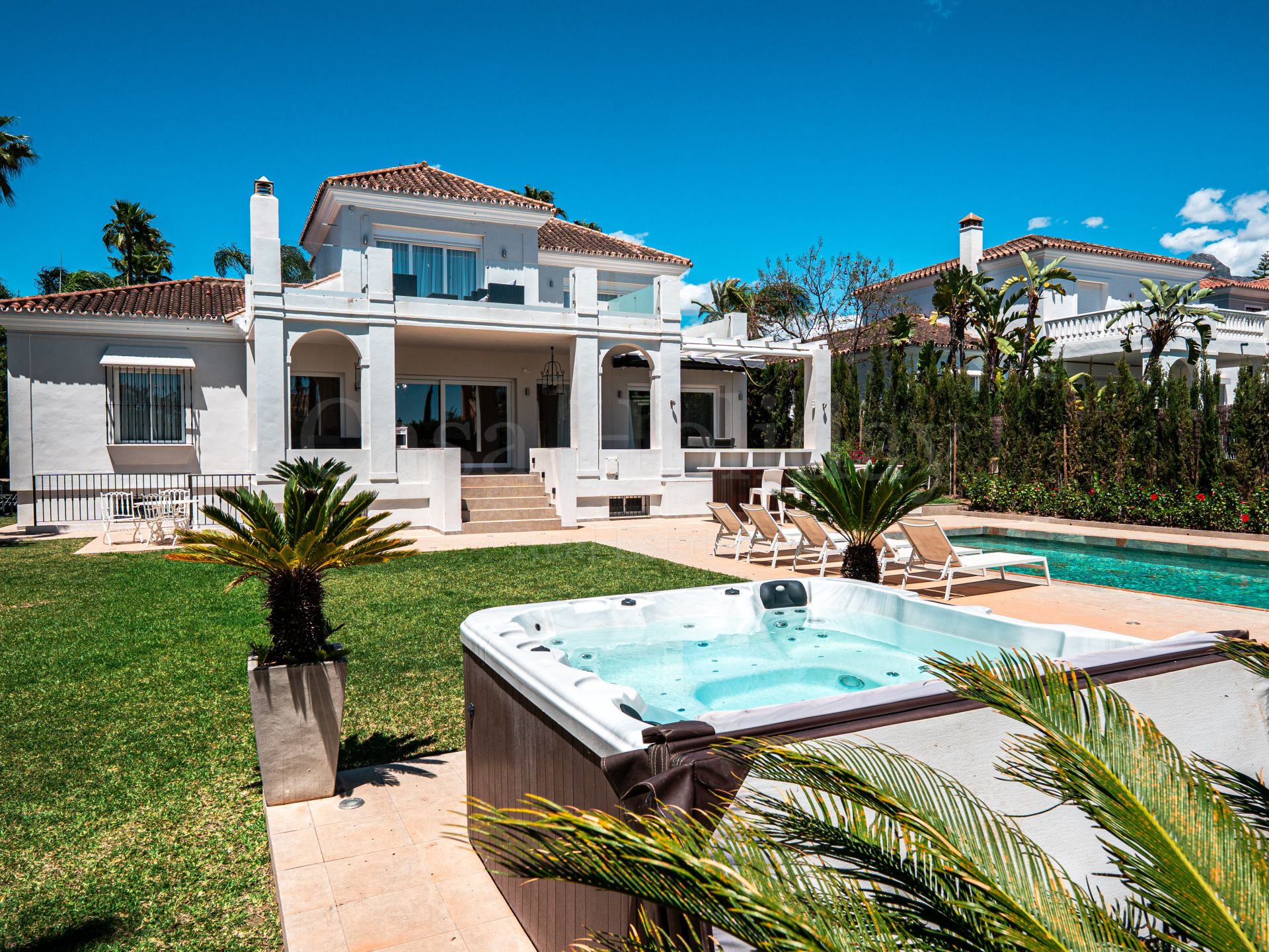 Villa in Nueva Andalucia, Marbella