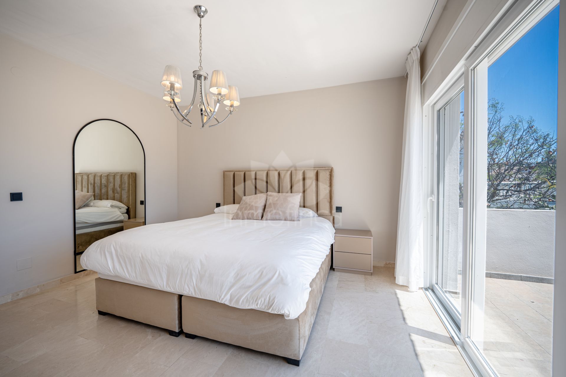Villa in Nueva Andalucia, Marbella