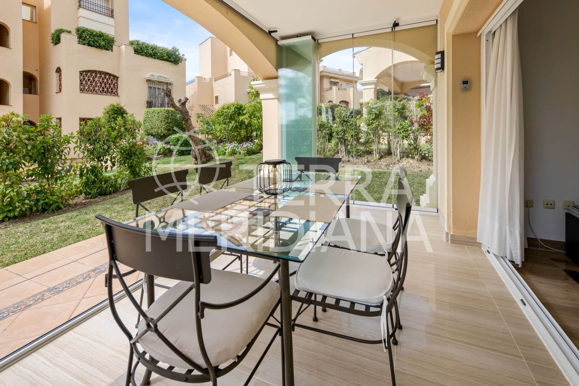 Ground Floor Apartment in Hacienda Elviria, Marbella