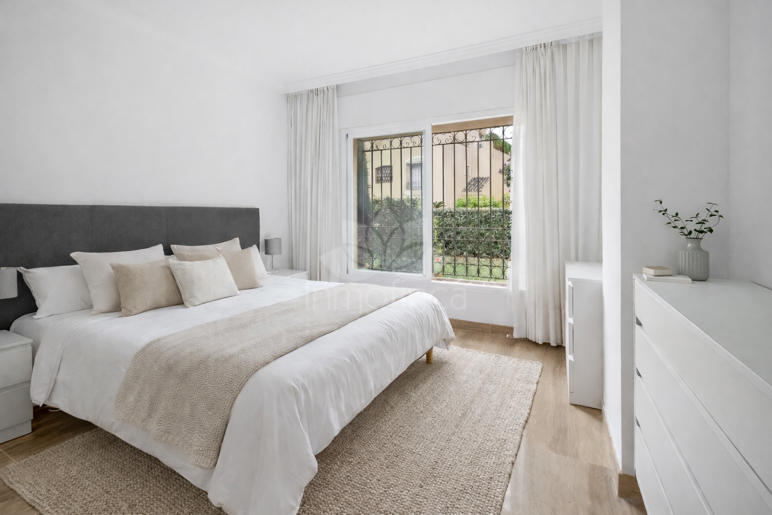 Ground Floor Apartment in Hacienda Elviria, Marbella