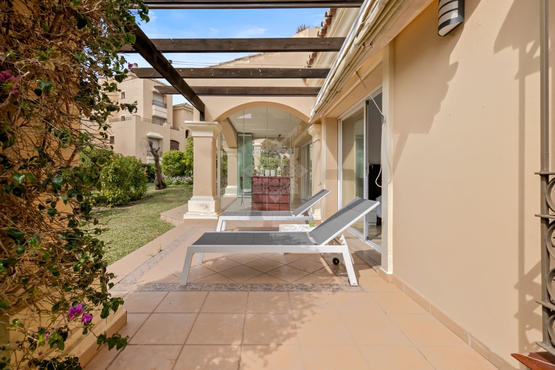 Ground Floor Apartment in Hacienda Elviria, Marbella