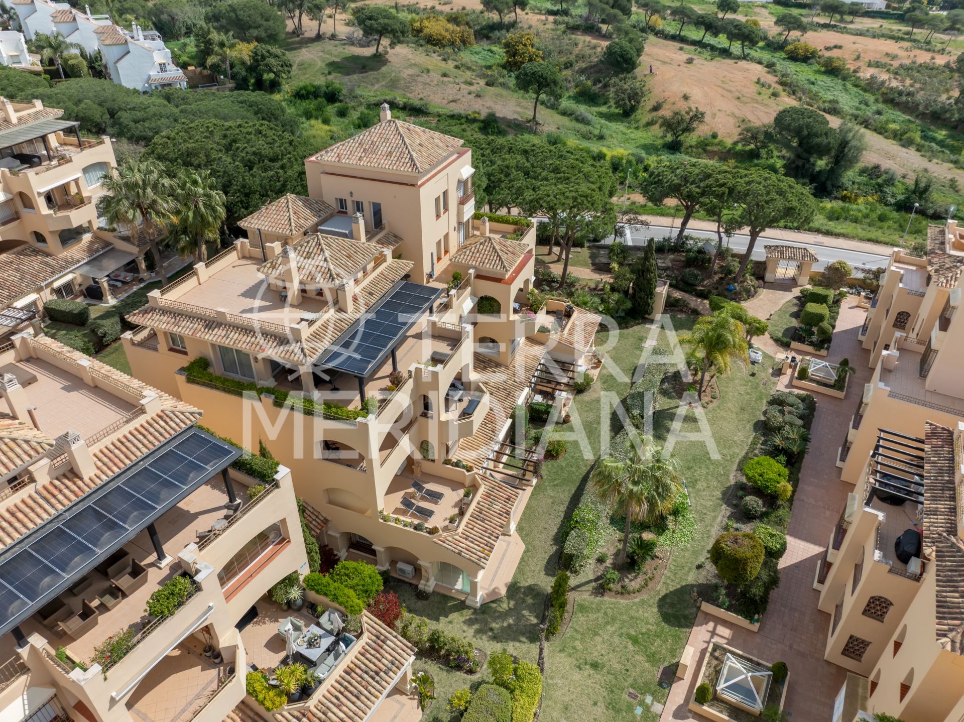 Ground Floor Apartment in Hacienda Elviria, Marbella