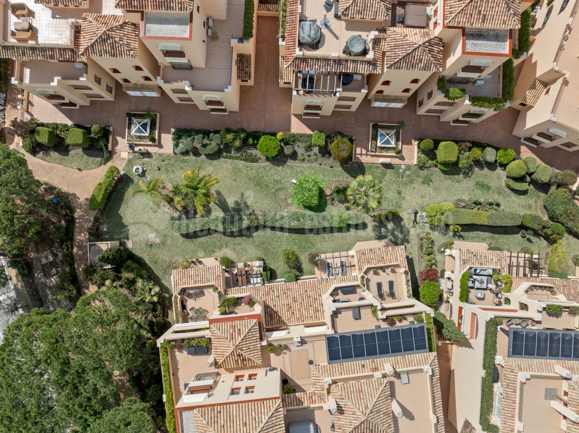 Ground Floor Apartment in Hacienda Elviria, Marbella