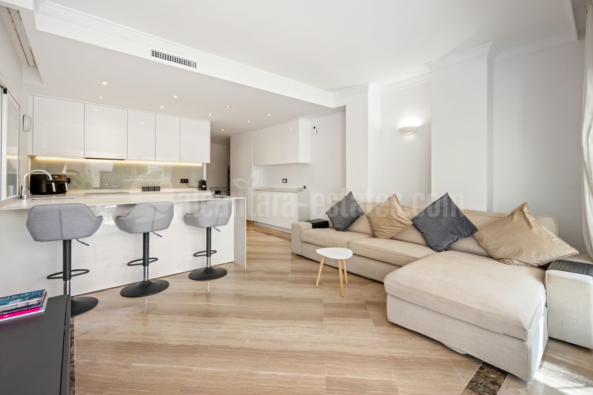Ground Floor Apartment in Hacienda Elviria, Marbella