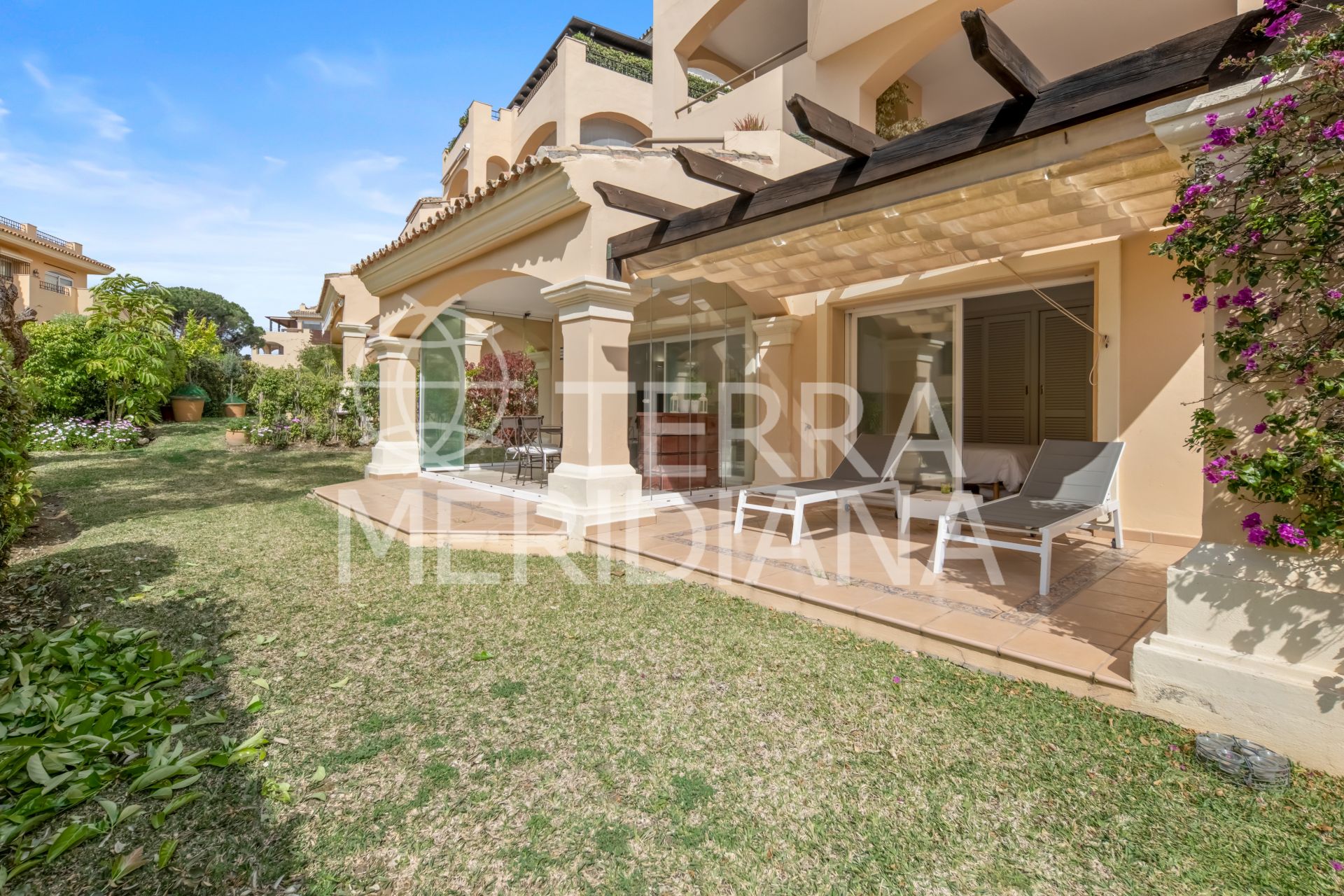 Ground Floor Apartment in Hacienda Elviria, Marbella