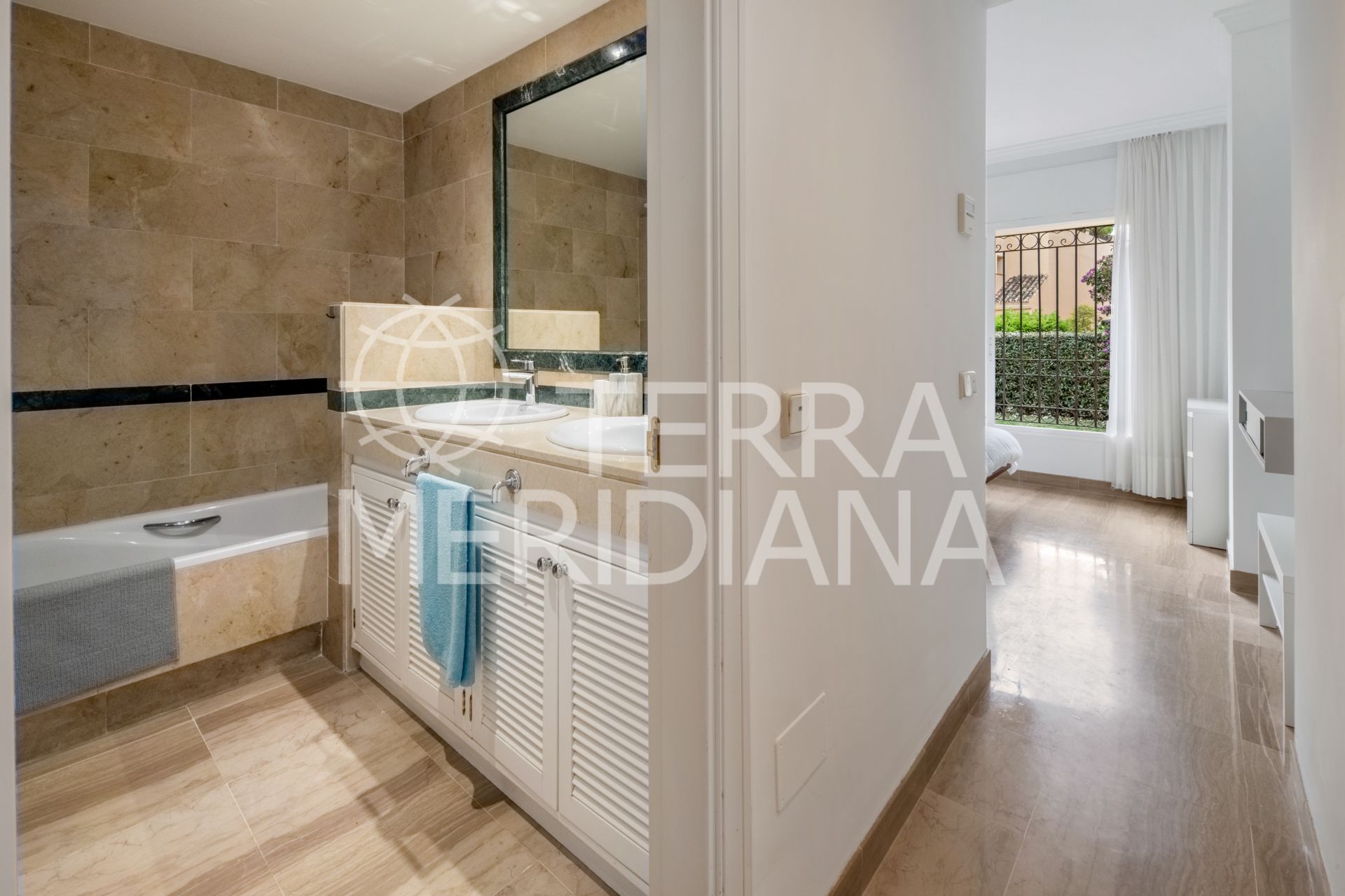 Ground Floor Apartment in Hacienda Elviria, Marbella