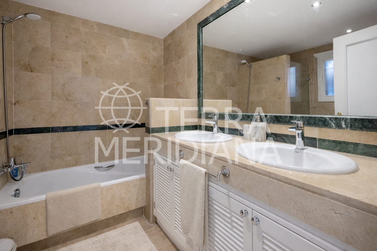 Ground Floor Apartment in Hacienda Elviria, Marbella