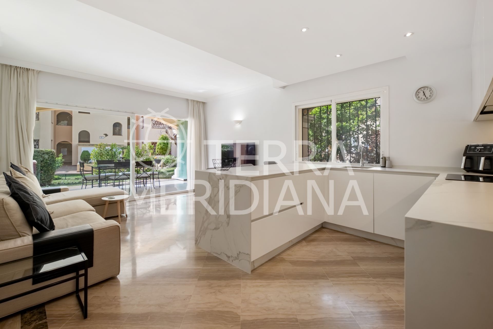 Ground Floor Apartment in Hacienda Elviria, Marbella
