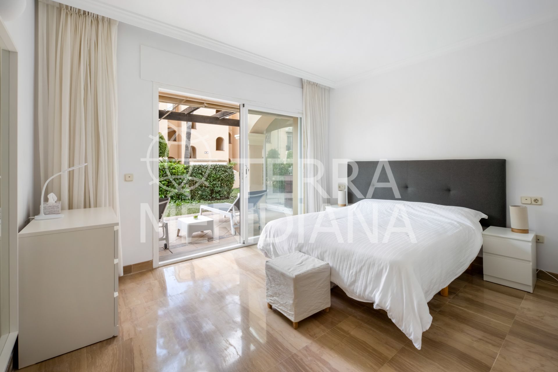 Ground Floor Apartment in Hacienda Elviria, Marbella