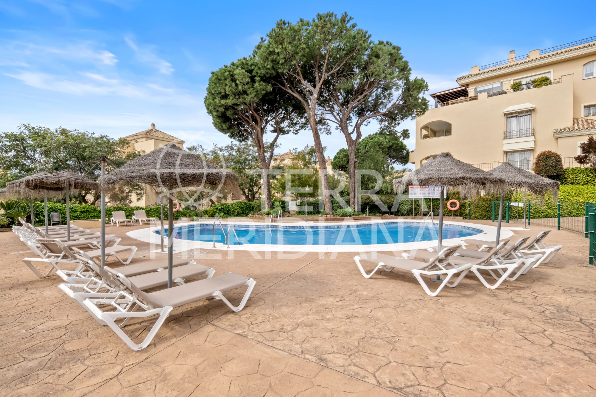 Ground Floor Apartment in Hacienda Elviria, Marbella
