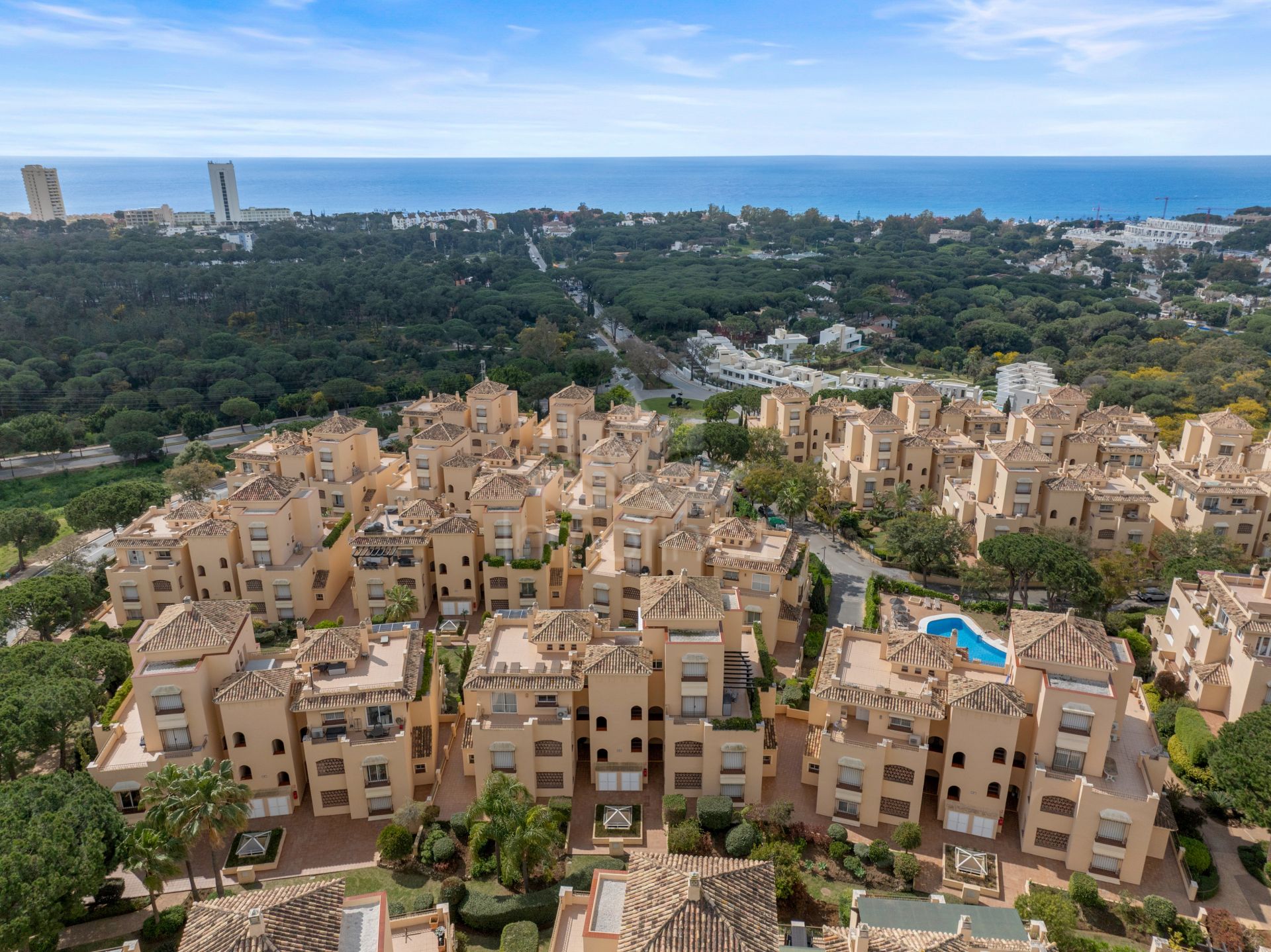 Ground Floor Apartment in Hacienda Elviria, Marbella