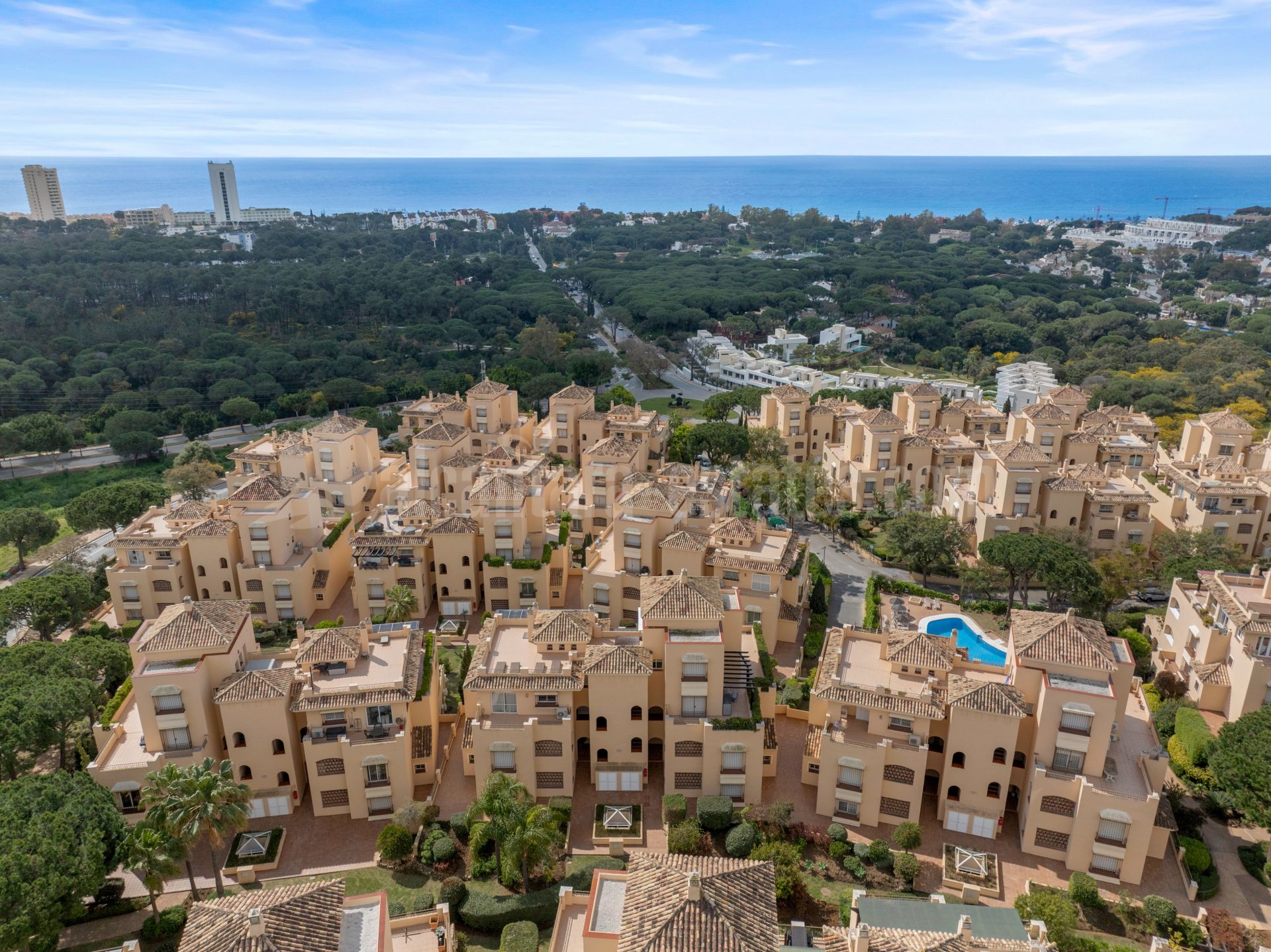 Ground Floor Apartment in Hacienda Elviria, Marbella