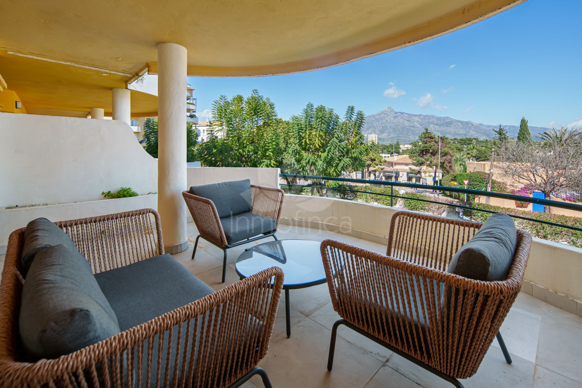 Duplex in Nueva Andalucia, Marbella