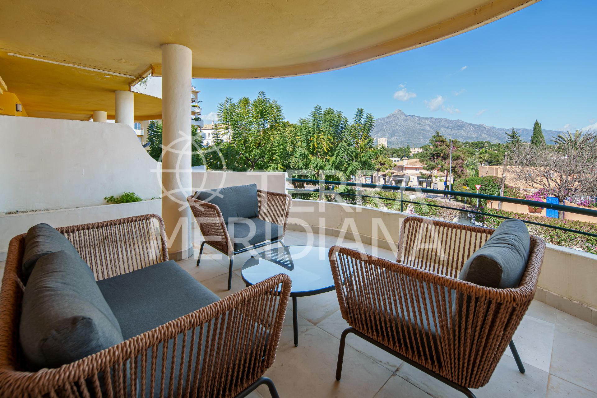 Duplex in Nueva Andalucia, Marbella