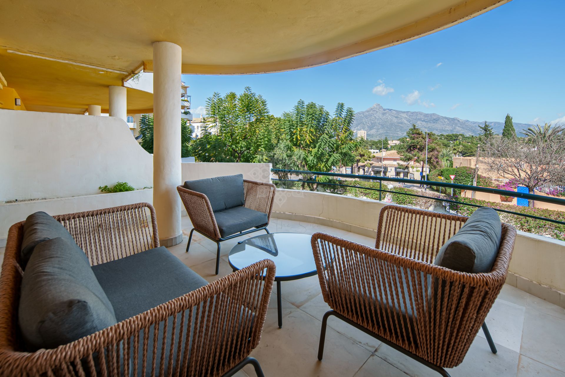 Duplex in Nueva Andalucia, Marbella