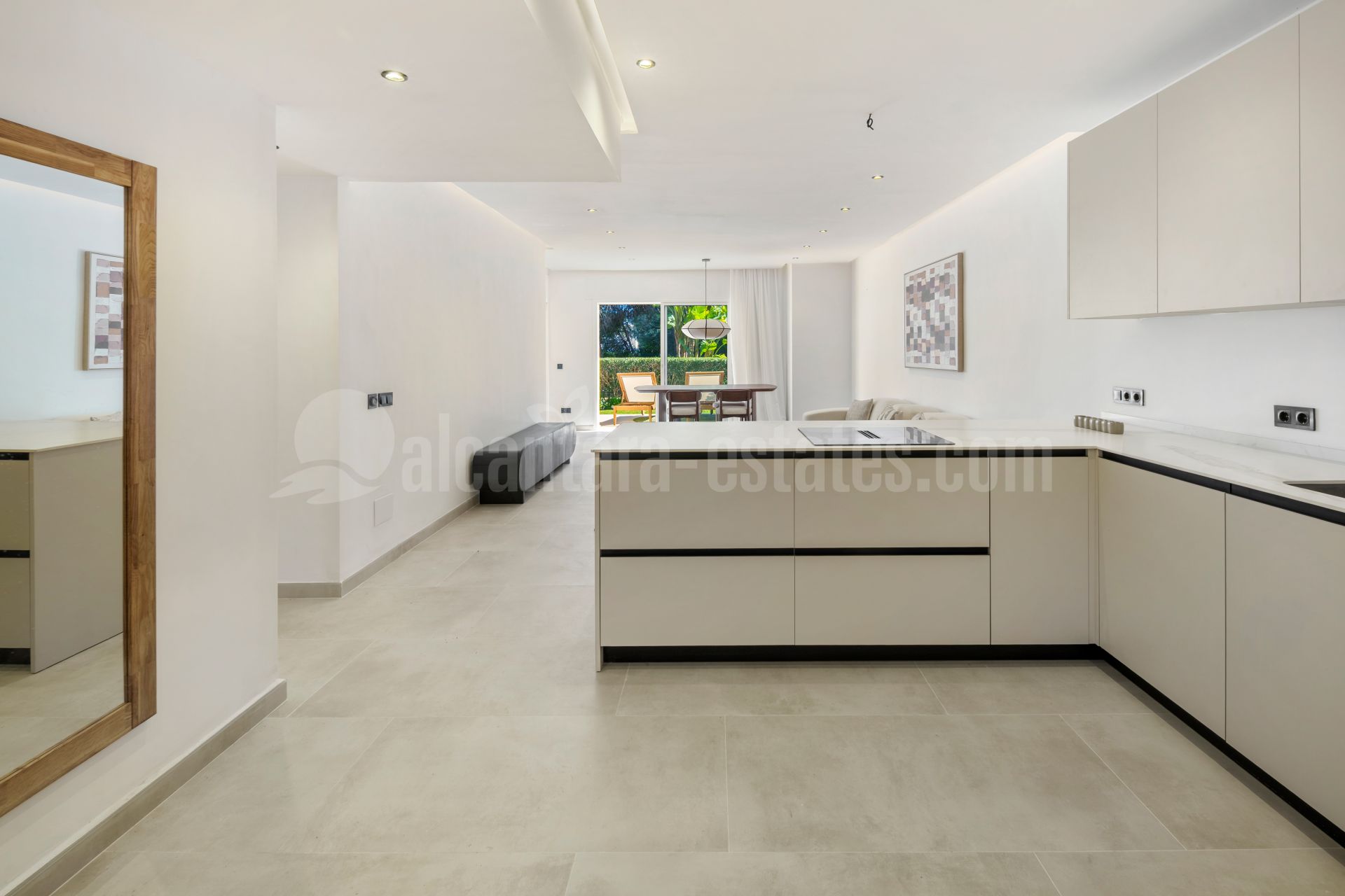 Apartment in Nueva Andalucia, Marbella