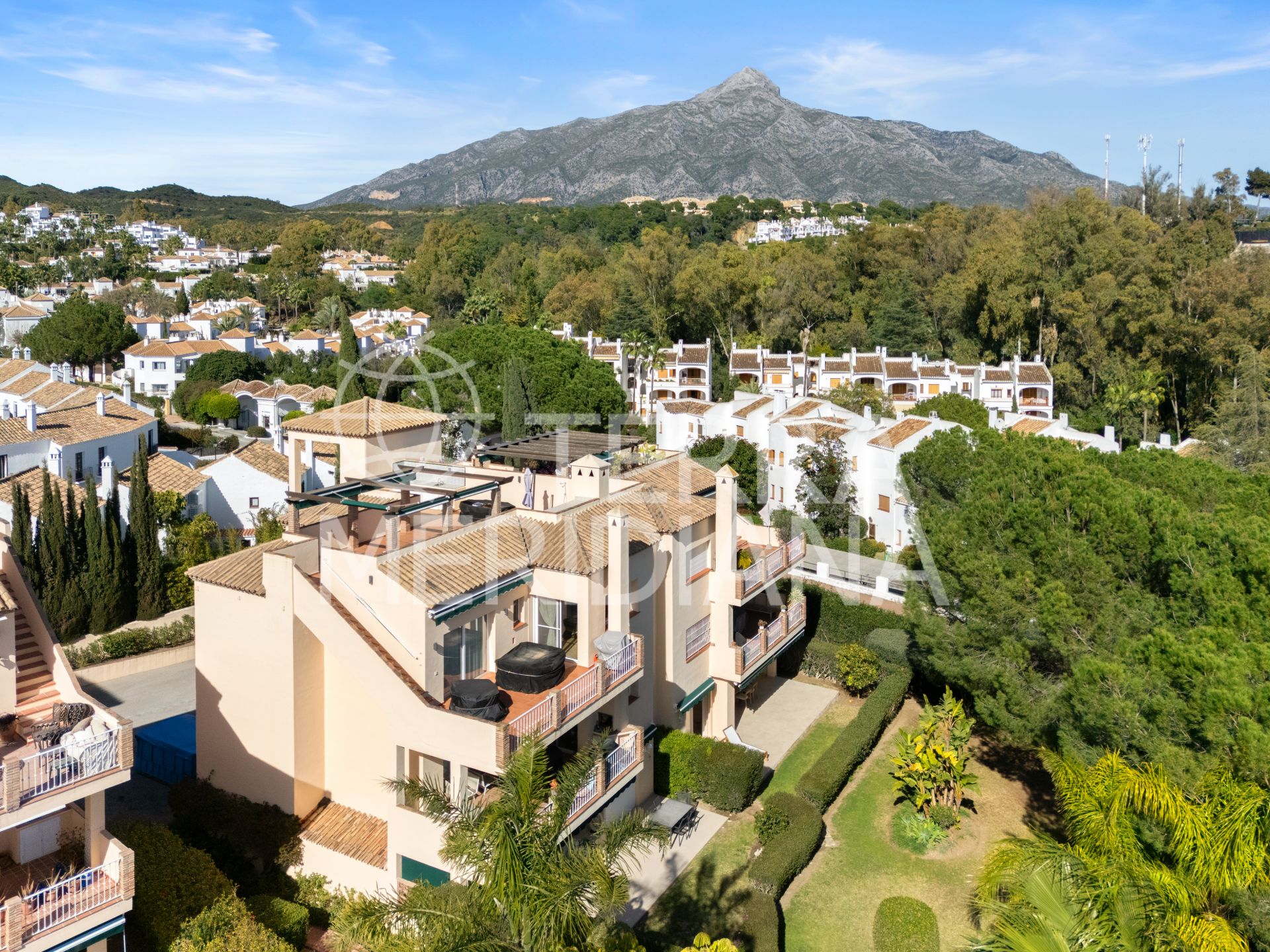 Apartment in Nueva Andalucia, Marbella
