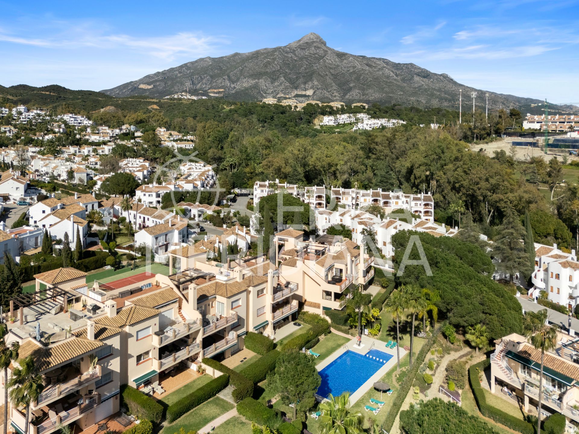Apartment in Nueva Andalucia, Marbella