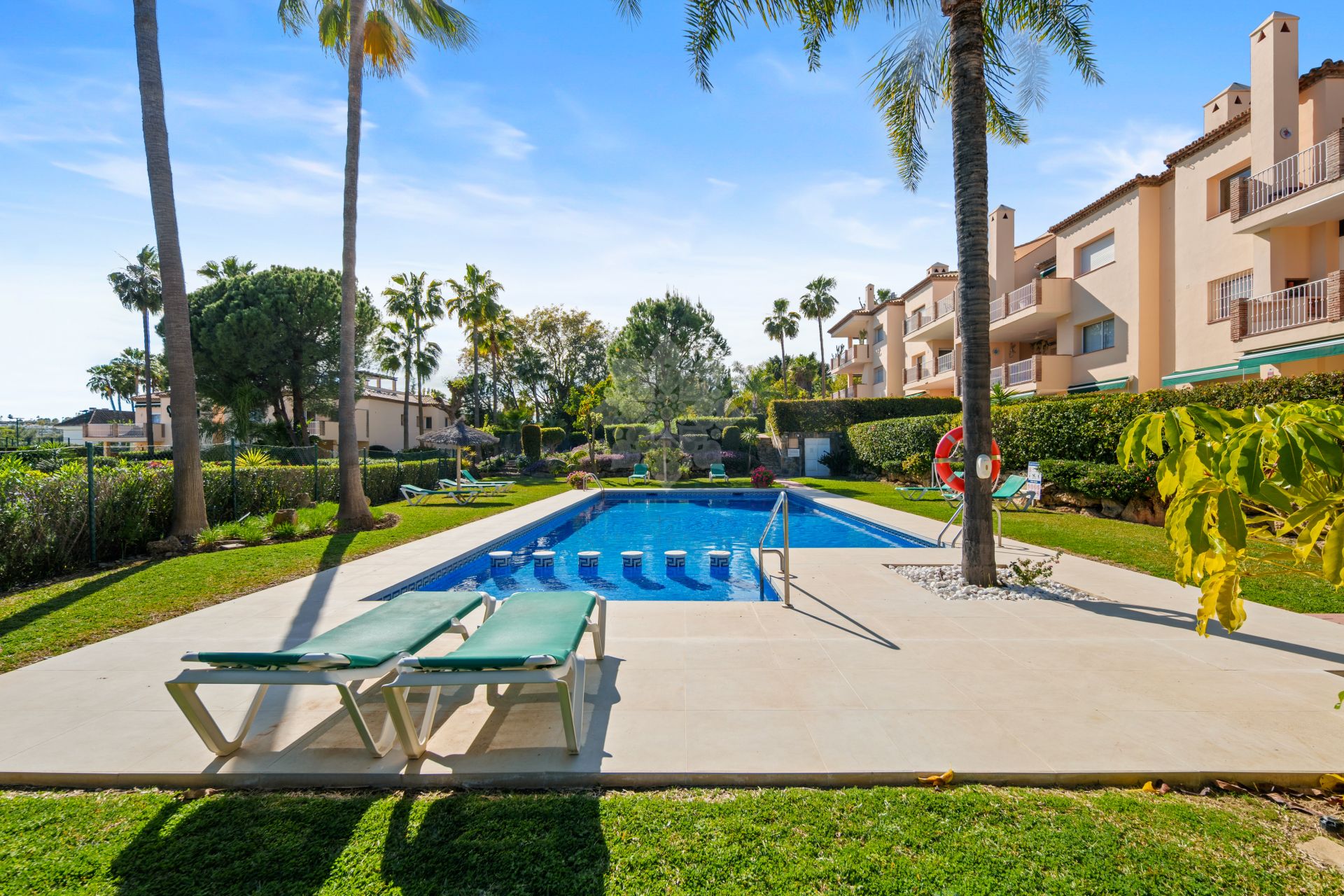 Ground Floor Apartment in Nueva Andalucia, Marbella