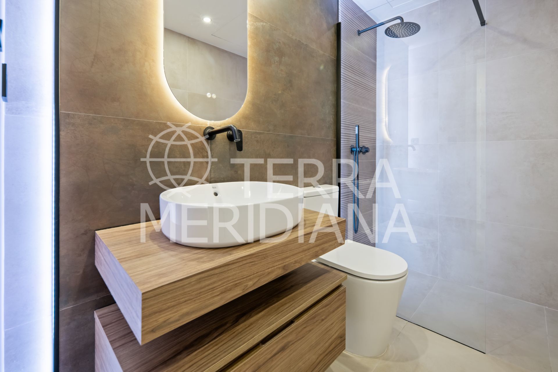 Apartment in Nueva Andalucia, Marbella