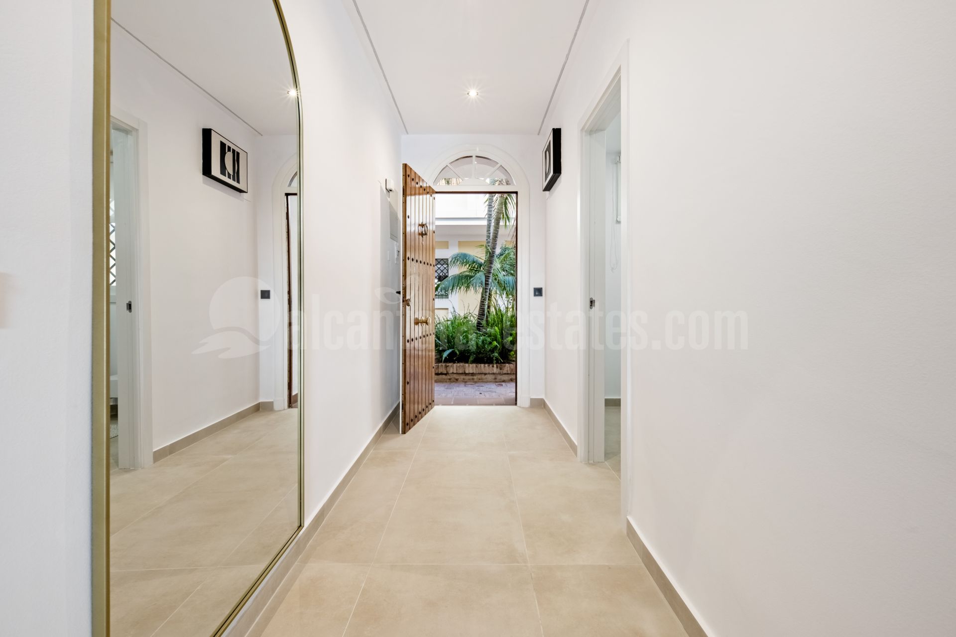 Apartment in Nueva Andalucia, Marbella