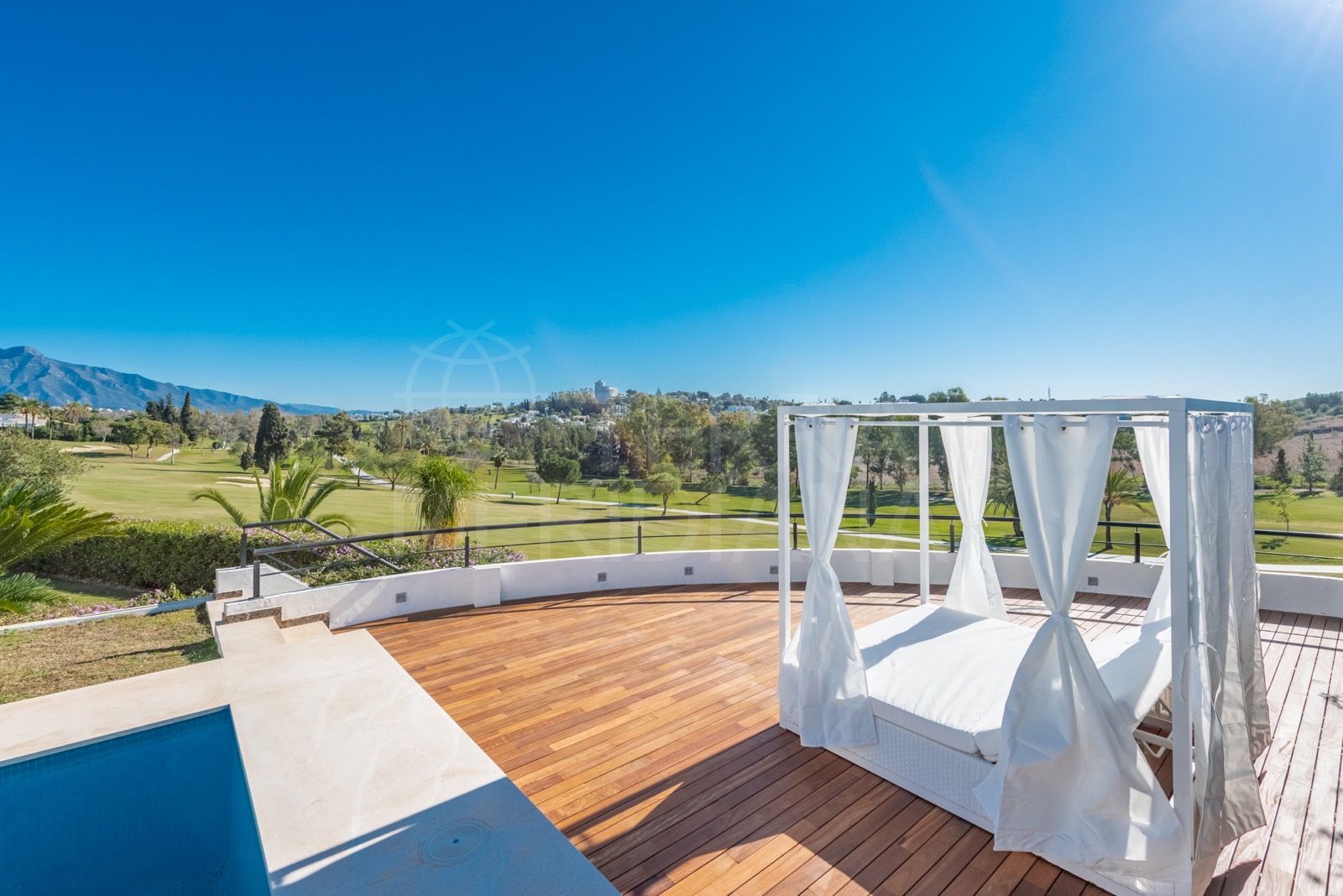 House in El Paraiso, Estepona