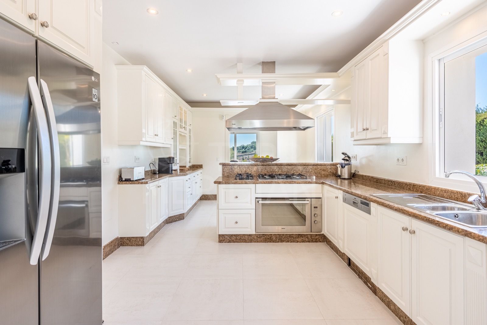 House in El Paraiso, Estepona