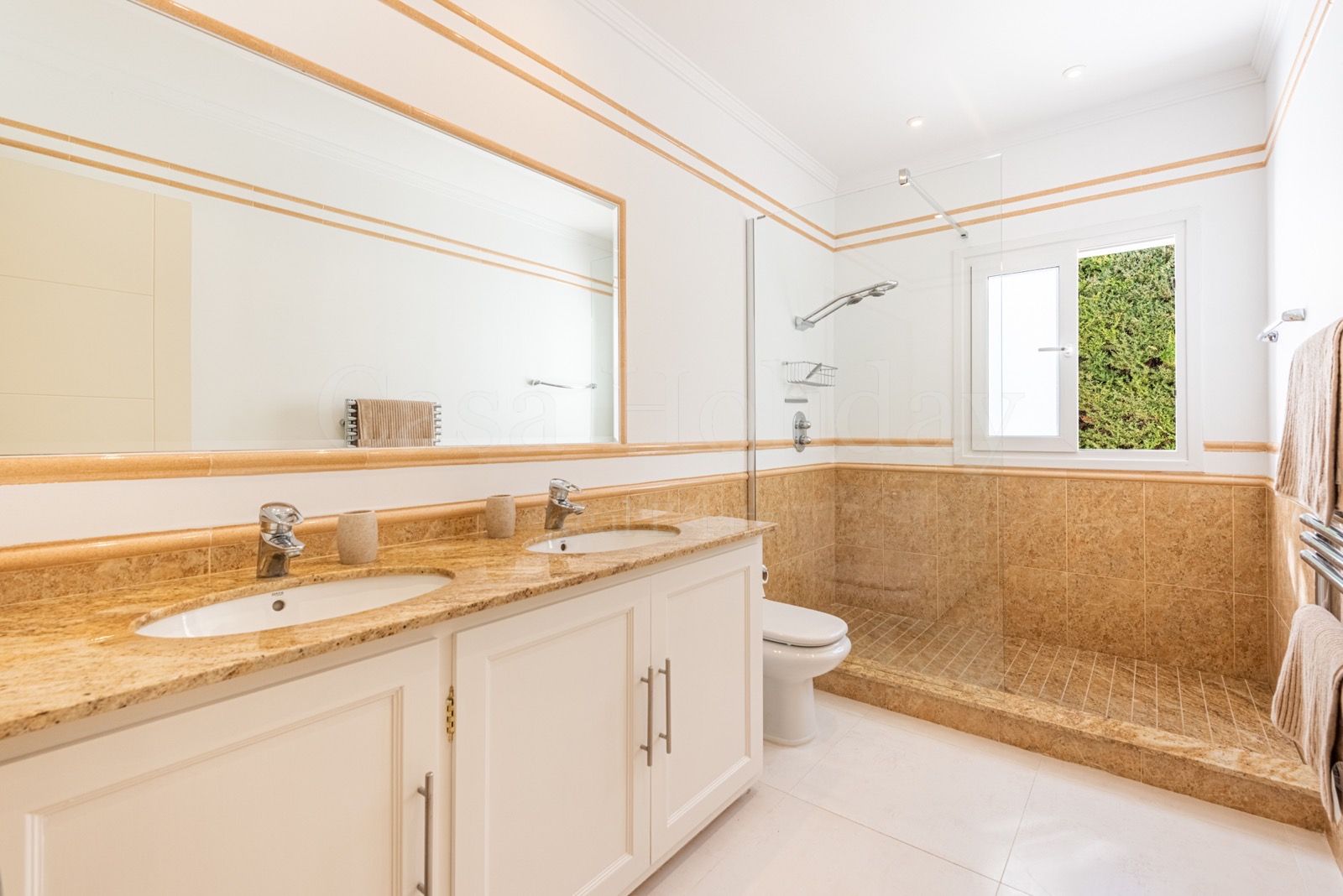 Casa en El Paraiso, Estepona