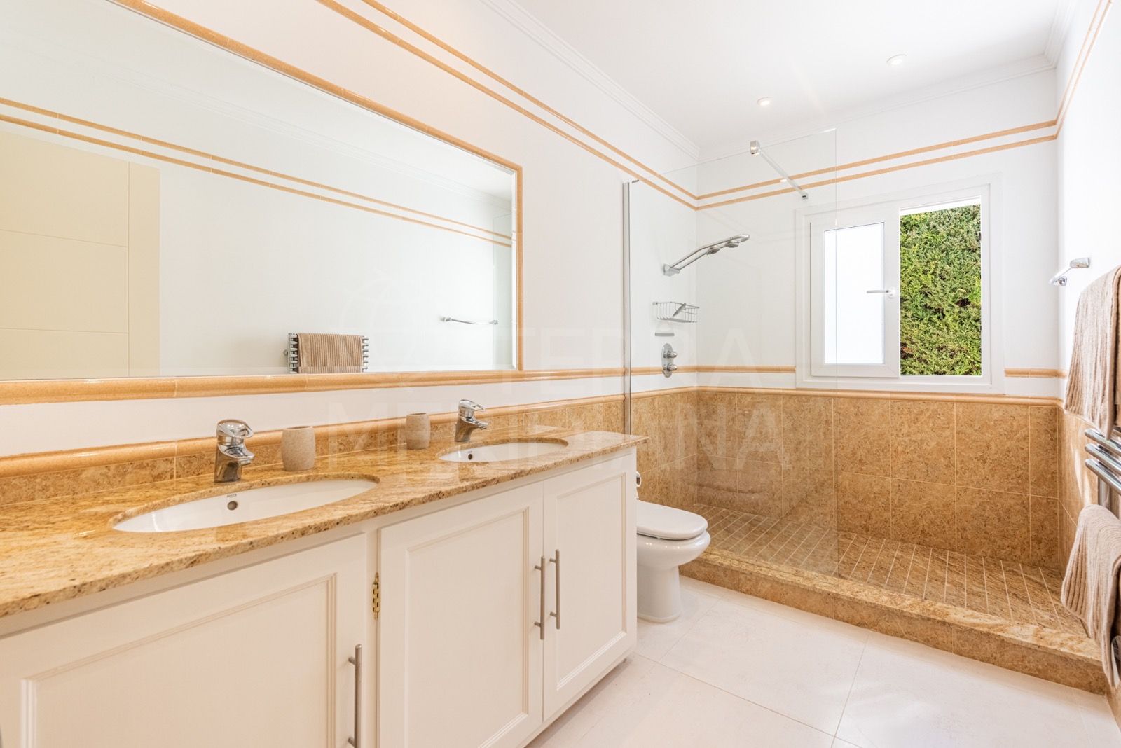 House in El Paraiso, Estepona