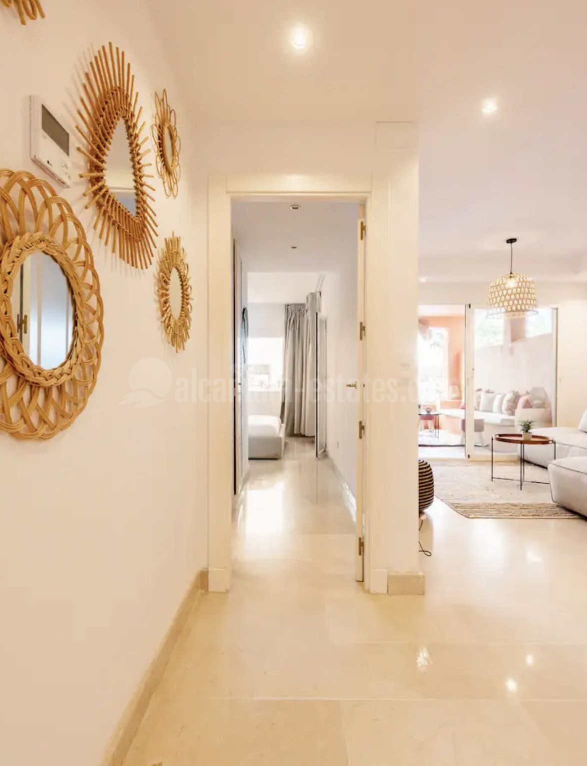 Apartment in Oasis de Marbella, Marbella