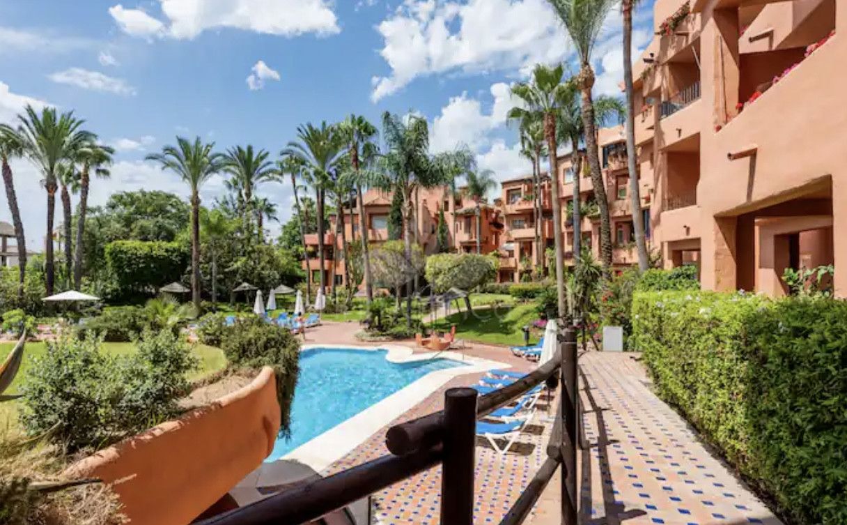Apartamento en Oasis de Marbella, Marbella