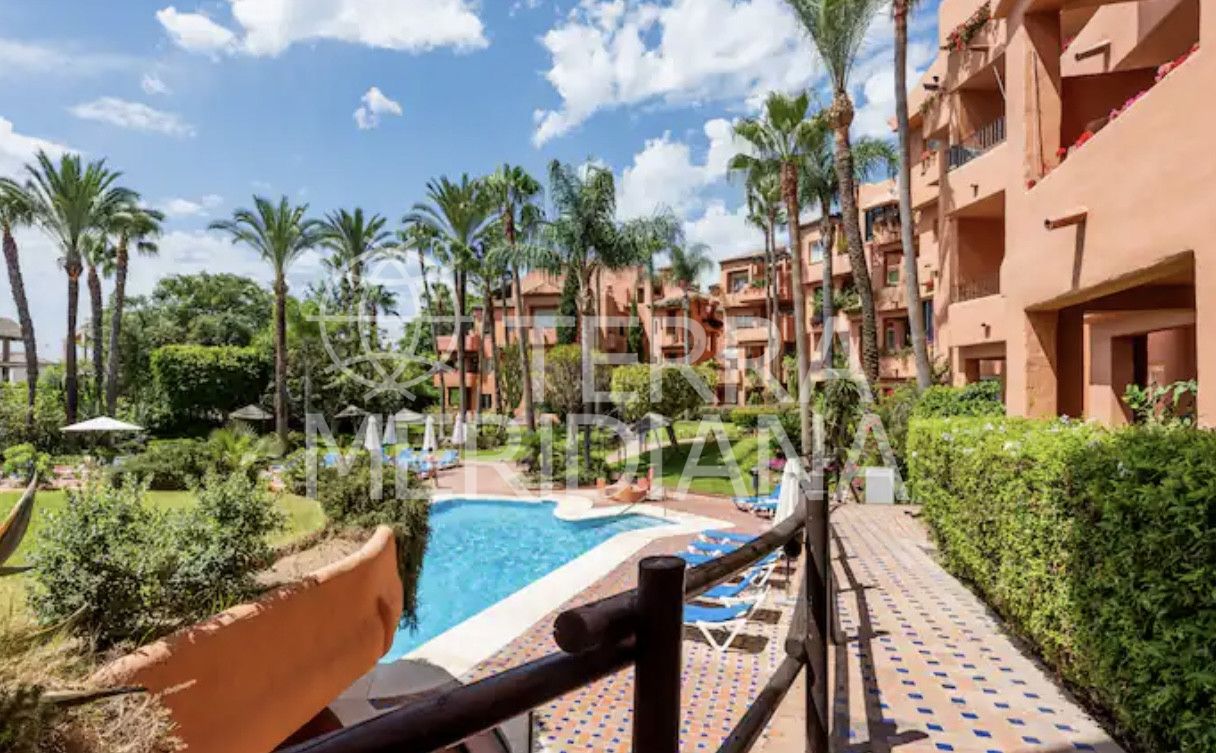 Apartment in Oasis de Marbella, Marbella