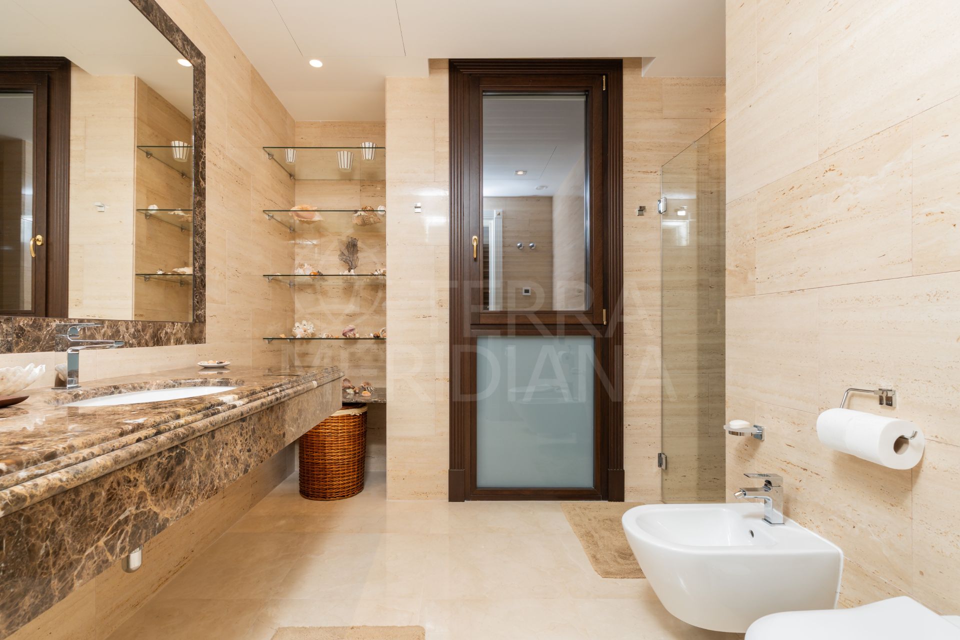 Villa in Casasola, Estepona