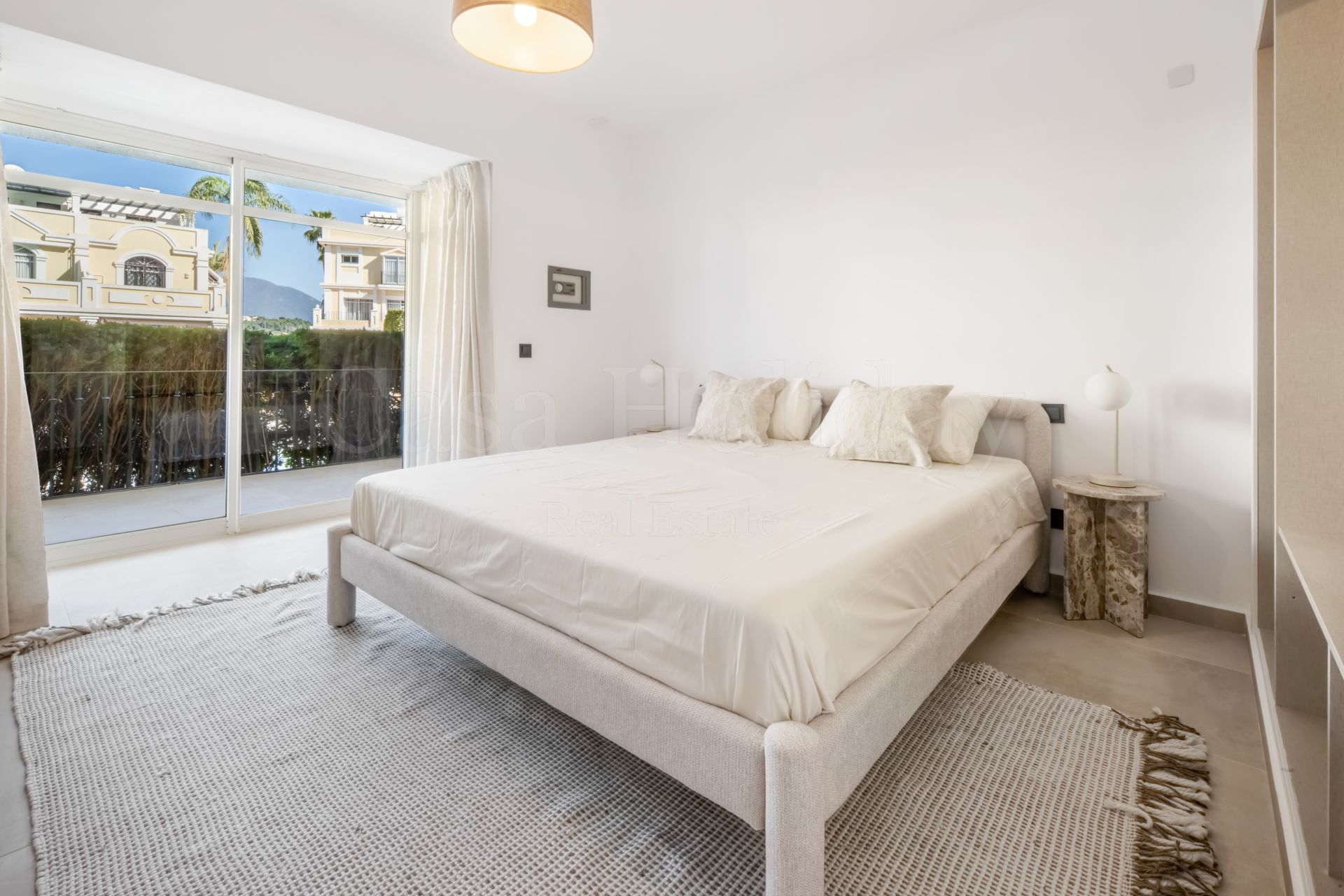 Apartamento en Nueva Andalucia, Marbella