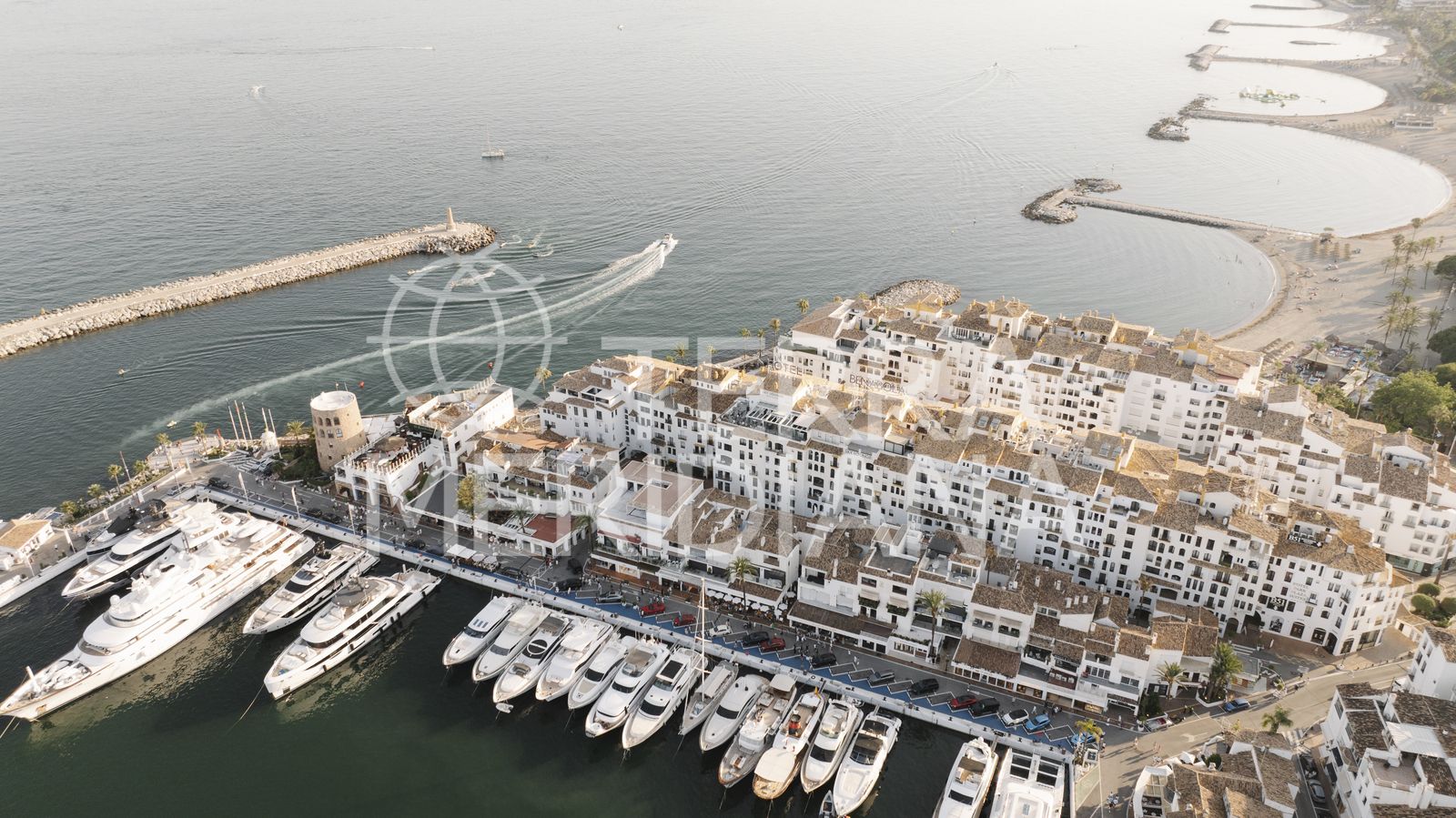Duplex in Marbella - Puerto Banus, Marbella